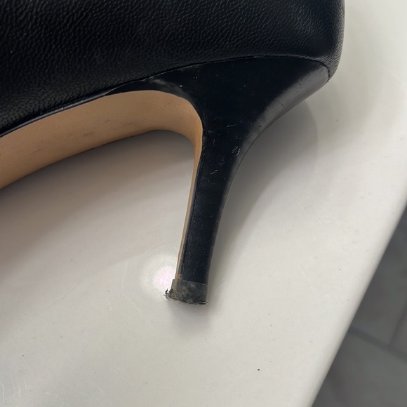 Black leather heels with cute bow - Picture 4 of 8